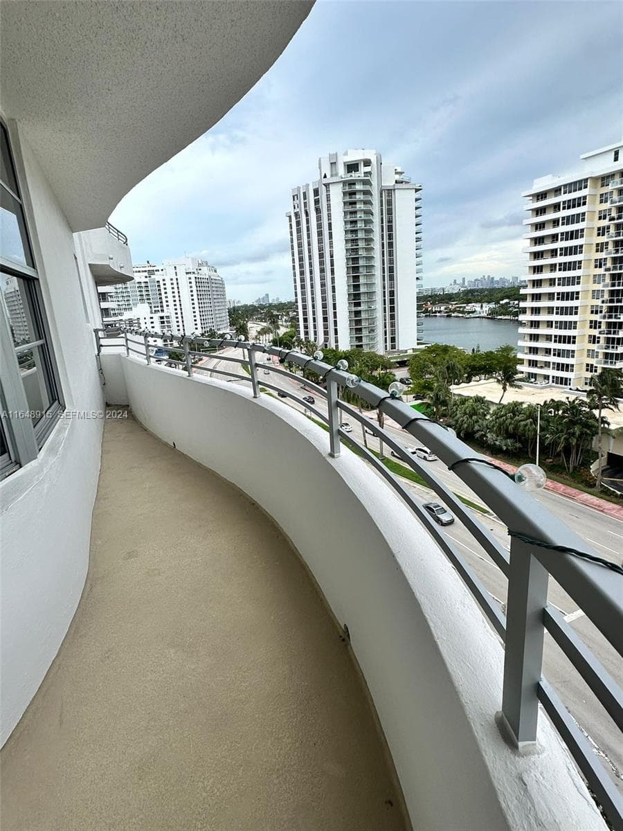 5555 Collins Ave # 10B, Miami Beach FL 33140 photo 4