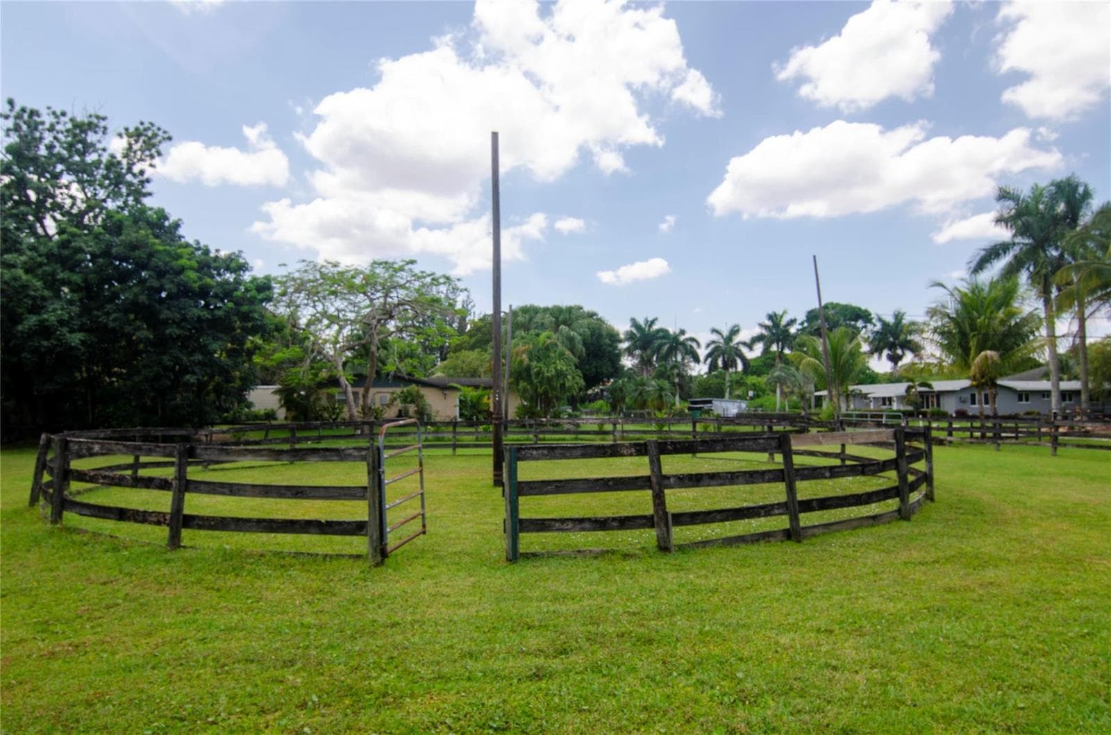 1765 Back Lot SW Back 112th Avenue, Davie FL 33325 photo 2