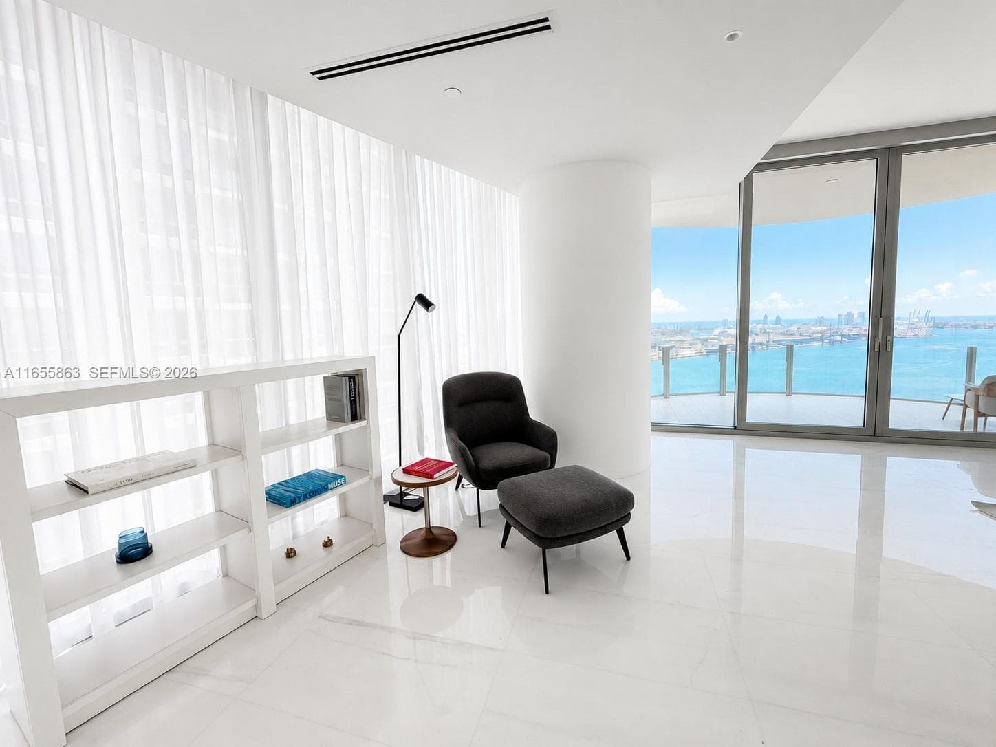 300 Biscayne Blvd Way # 3201, Miami FL 33131 photo 4