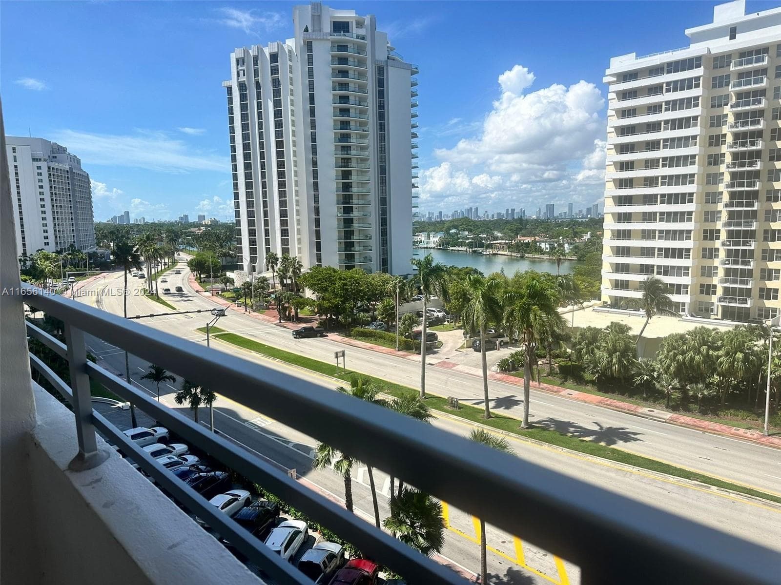 5555 Collins Ave # 8Z, Miami Beach FL 33140 photo 2