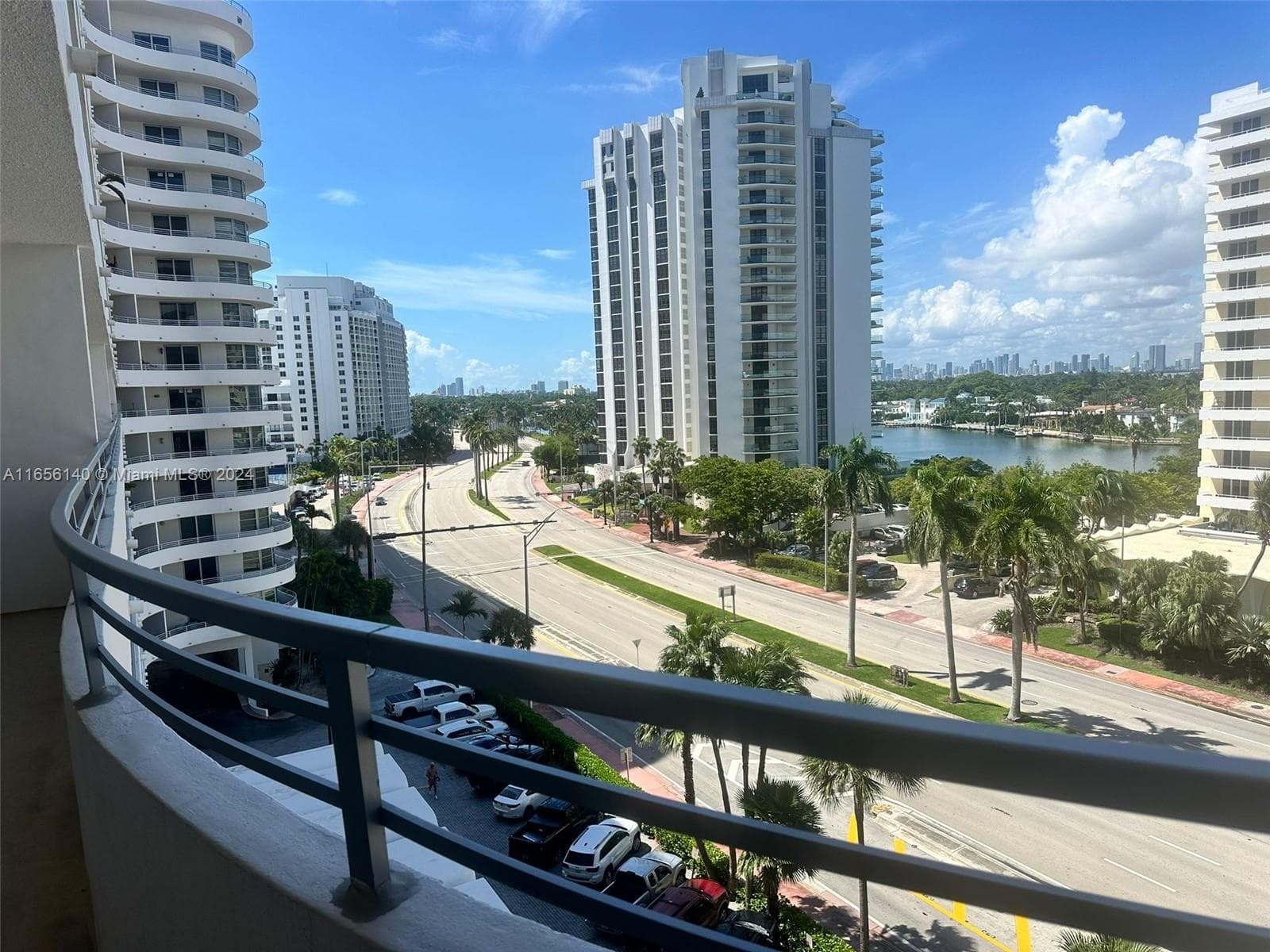 5555 Collins Ave # 8Z, Miami Beach FL 33140 photo 3