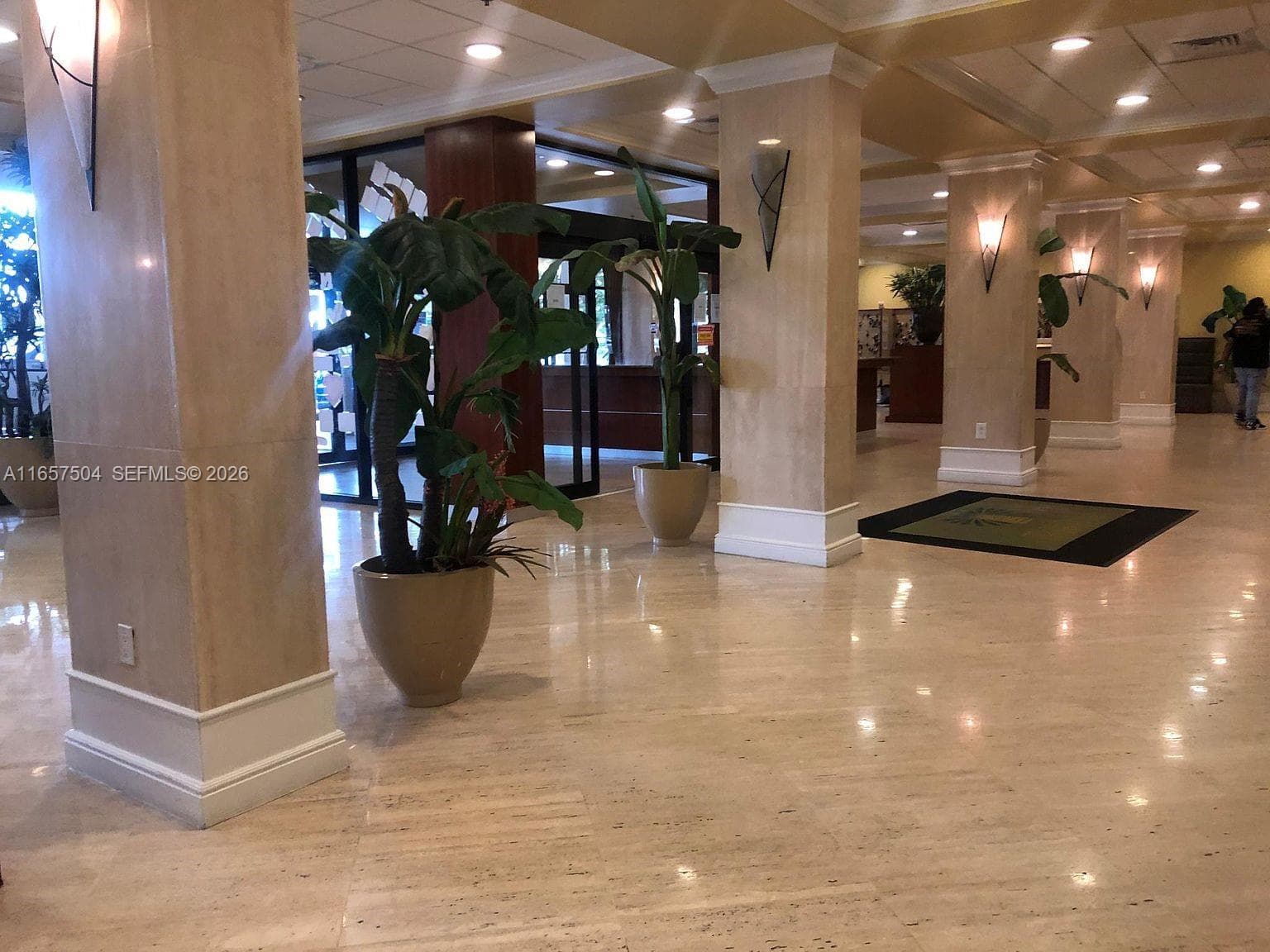 400 Kings Point Dr # 328, Sunny Isles Beach FL 33160