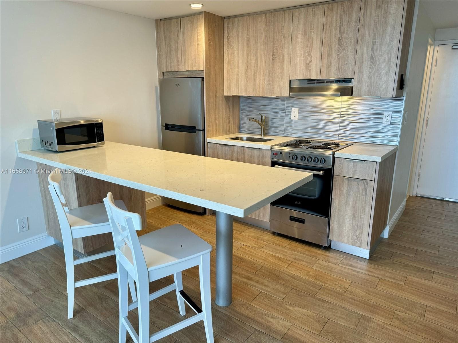 1720 Harrison St # 15F, Hollywood FL 33020 photo 2