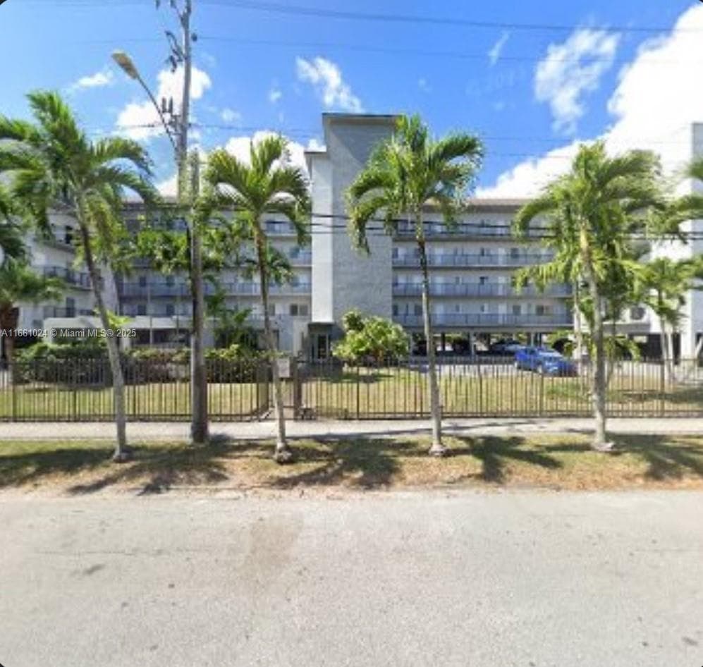 900 SW 84th Ave # 207A, Miami FL 33144 photo 5