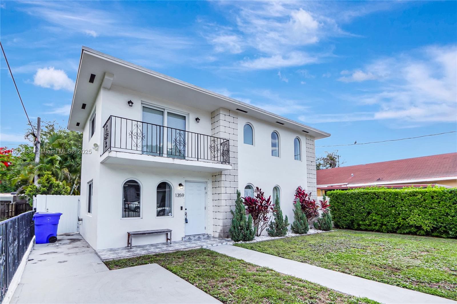 1359 SW 11th St, Miami FL 33135 photo 2