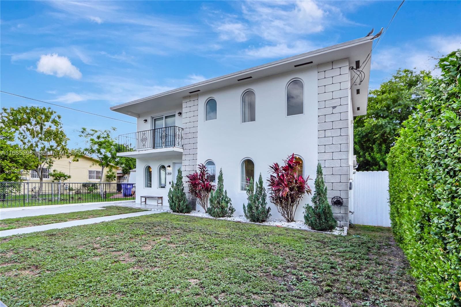 1359 SW 11th St, Miami FL 33135 photo 3