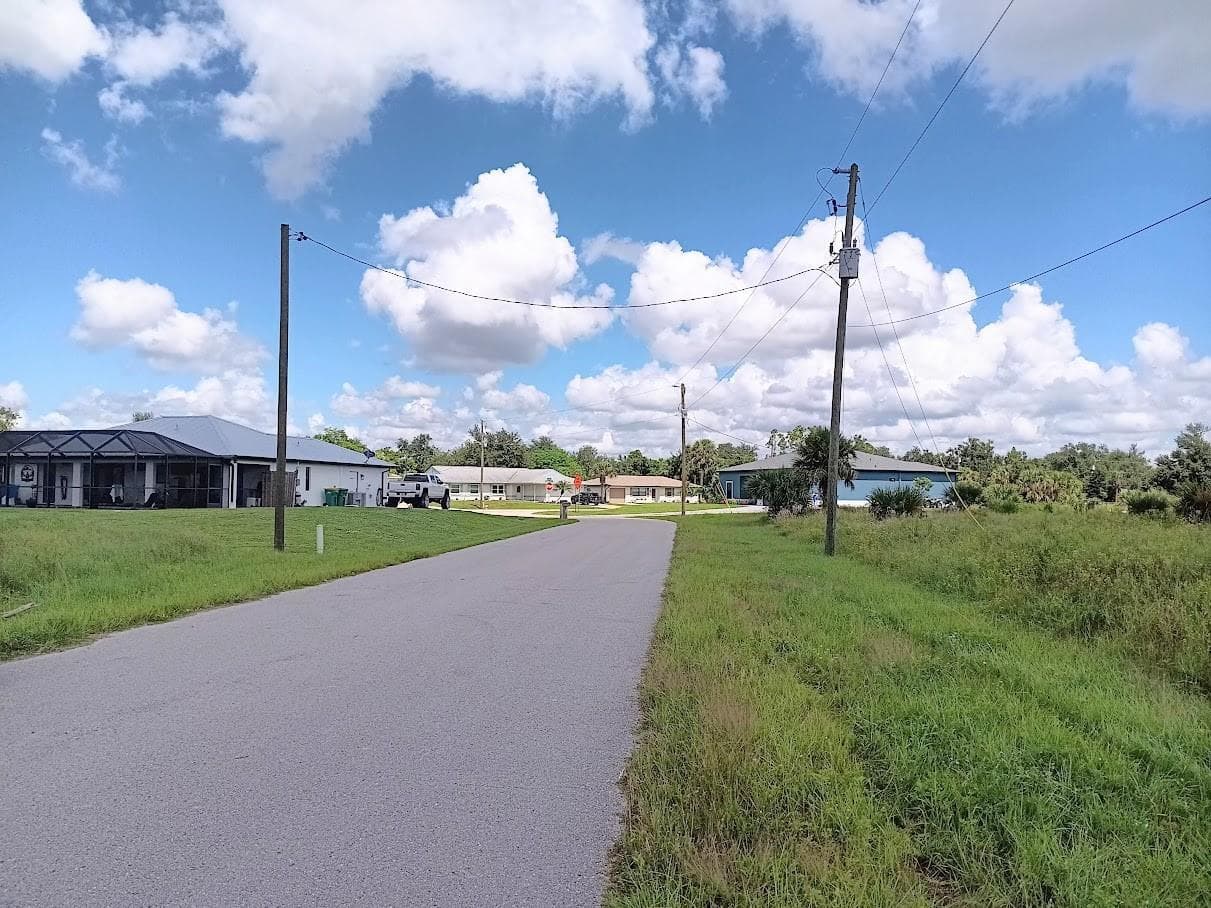 100 Flanders Street, Port Charlotte FL 33954 photo 3