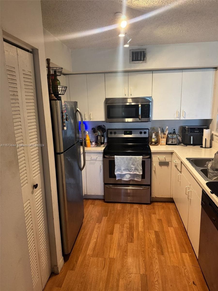 4580 NW 107th Ave # 13, Doral FL 33178 photo 4