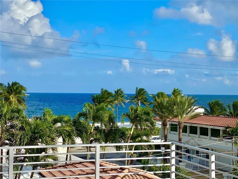 3325 NE 18th, Fort Lauderdale FL 33305 photo 2
