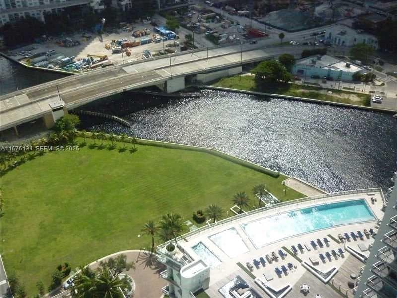90 SW 3 ST # 3210, Miami FL 33130 photo 4