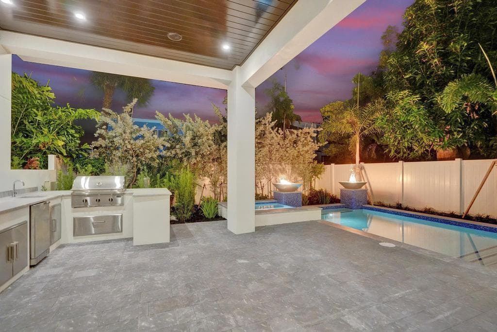 4524 Seagrape Drive, Lauderdale By The Sea FL 33308 photo 5