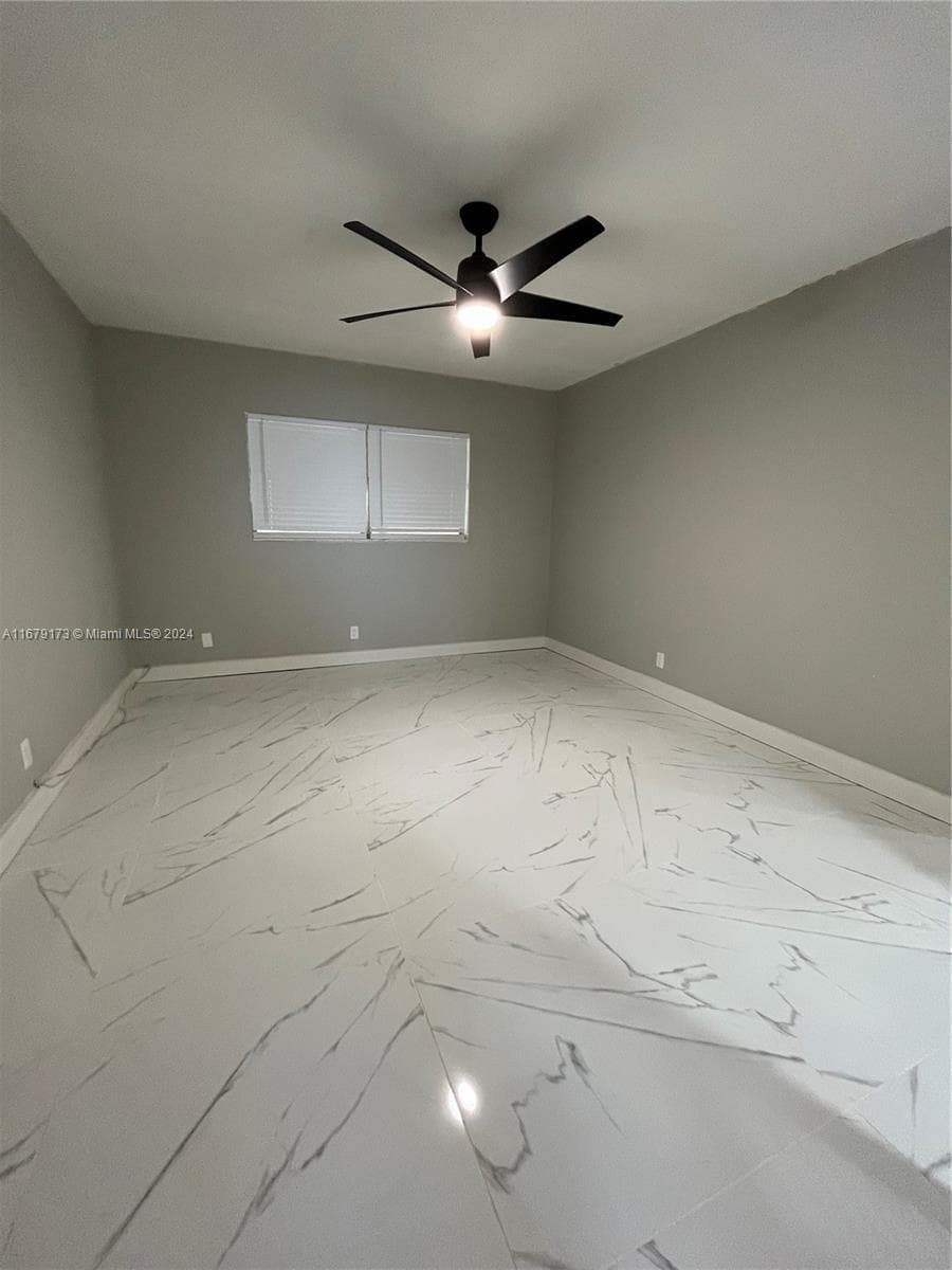 5102 NW 36th St # 605, Lauderdale Lakes, FL 33319 photo 2