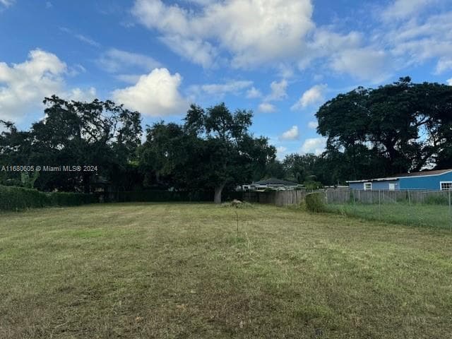 24xx NW 55 St, Miami FL 33142 photo 2