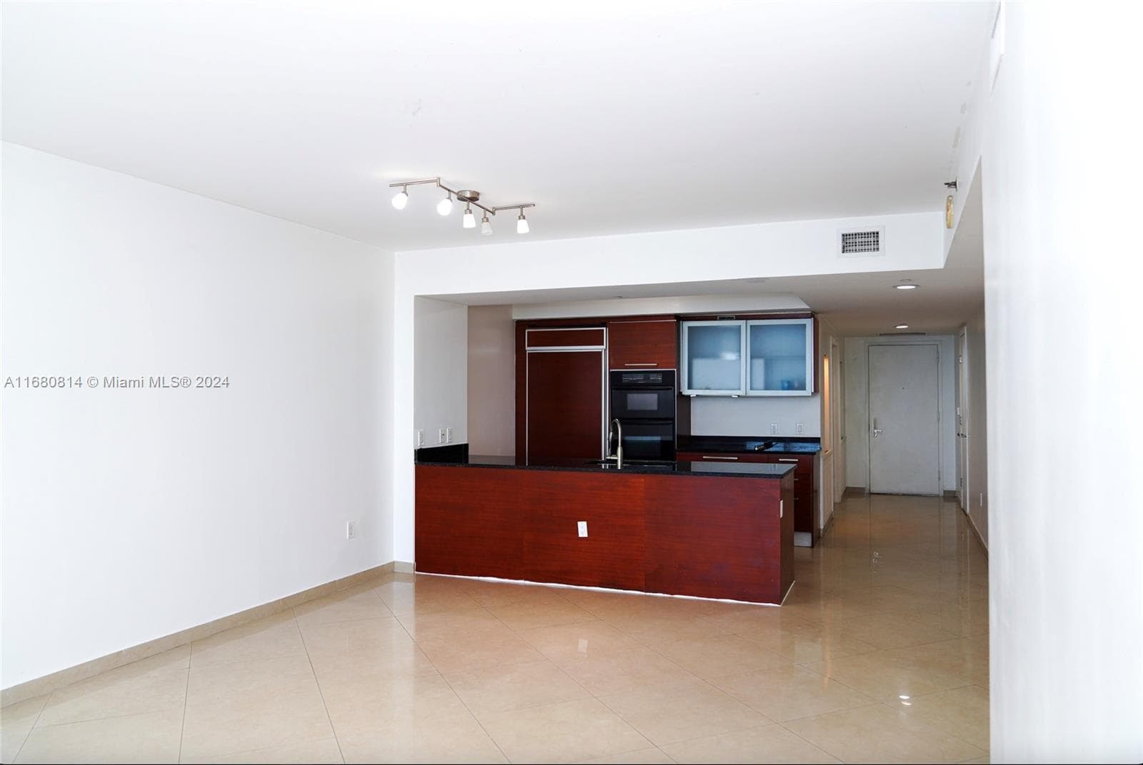 1830 S Ocean Dr # 4711, Hallandale Beach FL 33009 photo 2