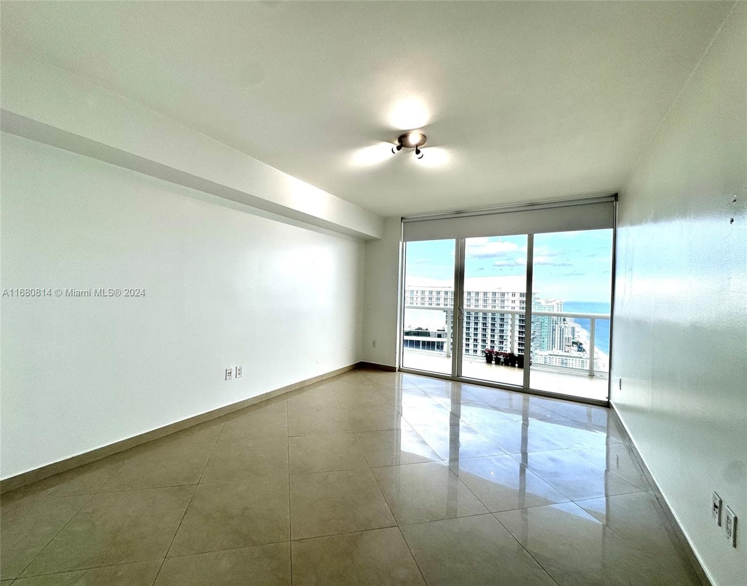 1830 S Ocean Dr # 4711, Hallandale Beach FL 33009 photo 4