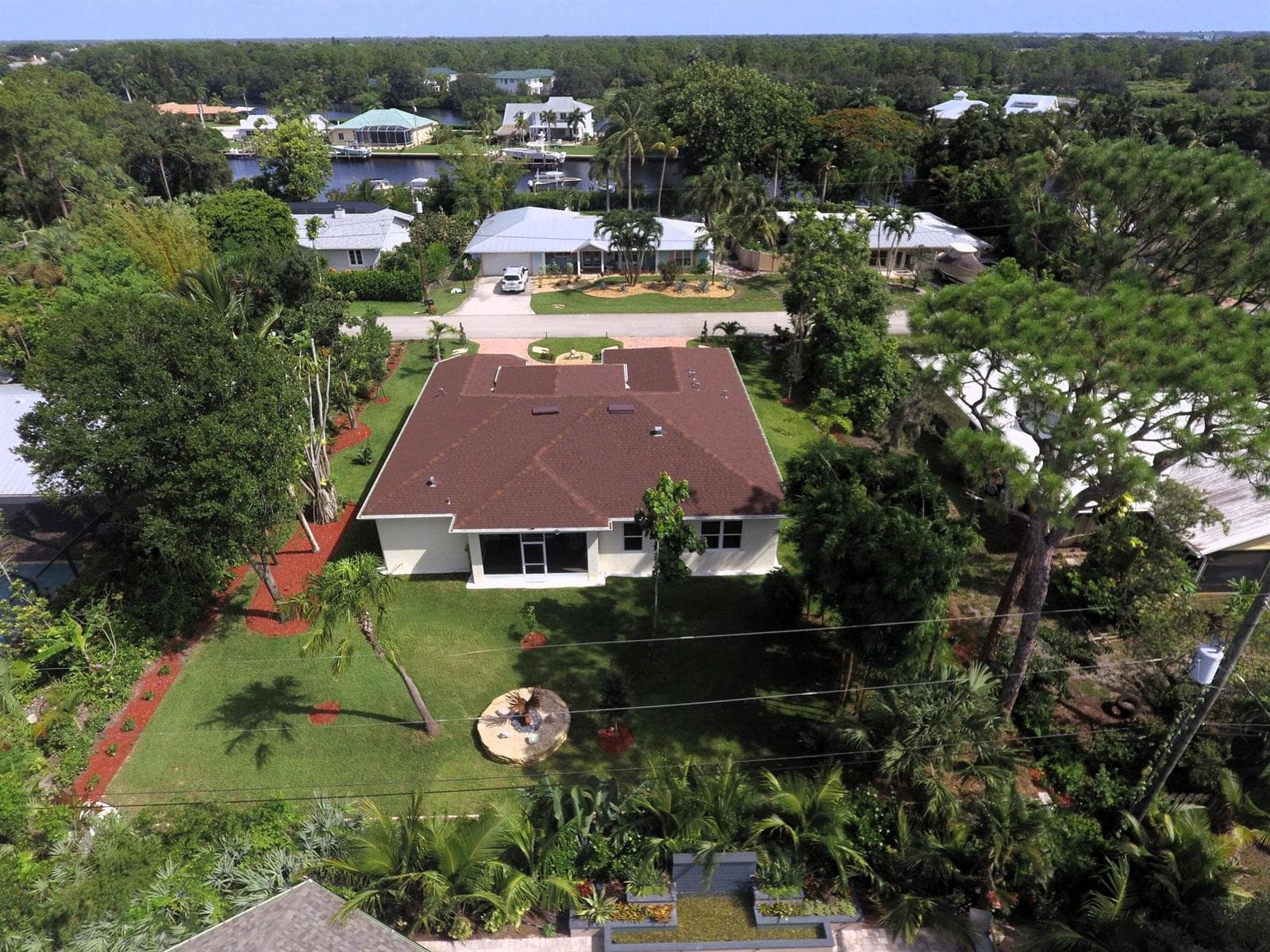 567 SW Hidden River Avenue, Palm City FL 34990 photo 2