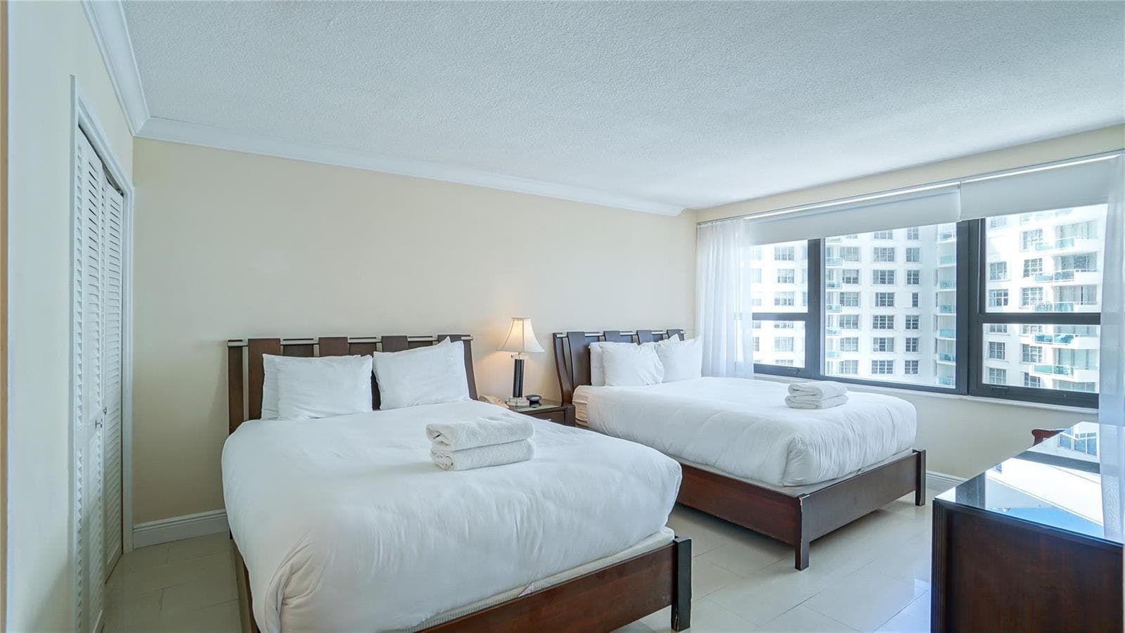 5225 Collins Avenue # 1417, Miami Beach FL 33140 photo 4