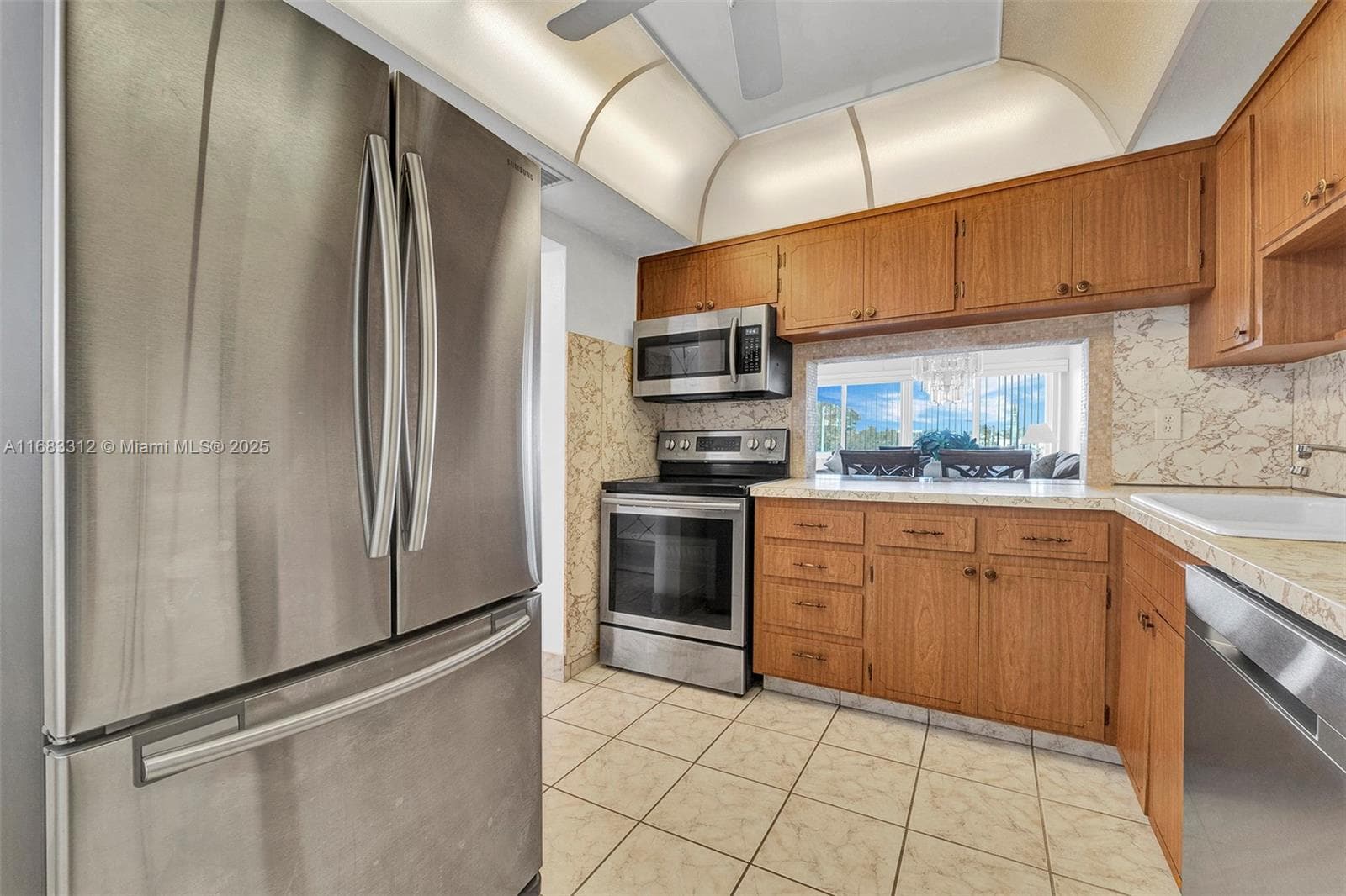 330 SE 2nd St # 303F, Hallandale Beach FL 33009 photo 4