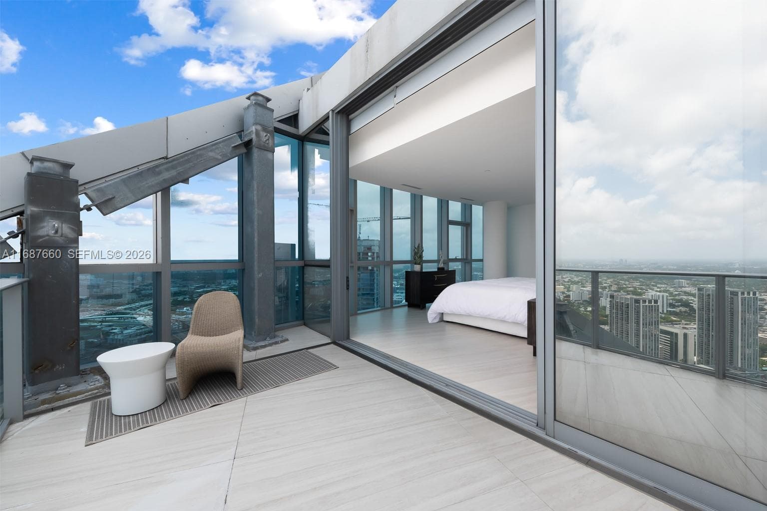 851 NE 1st Ave # 5700, Miami FL 33132 photo 4