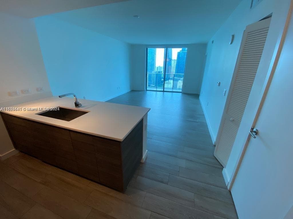 1100 S Miami Ave # 2602, Miami FL 33130 photo 3
