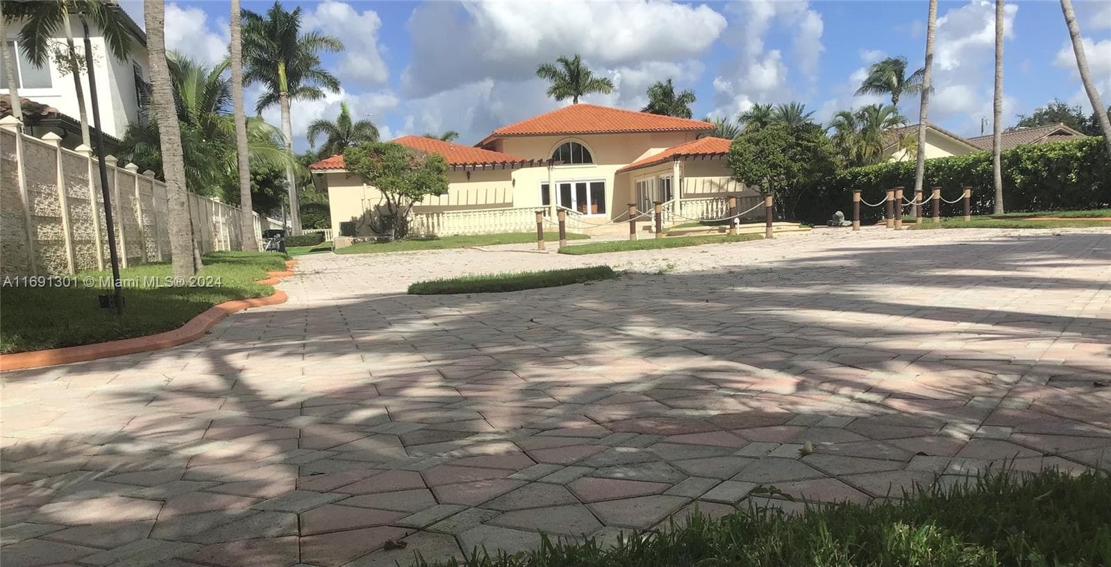 13460 SW 32nd ST, Kendall FL 33175 photo 3