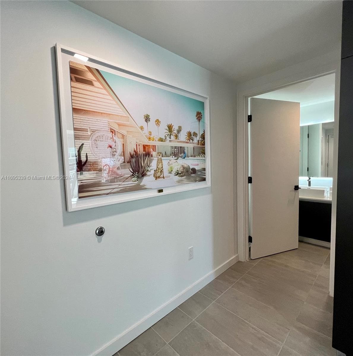 227 NE 2nd St # 2613, Miami FL 33132 photo 5