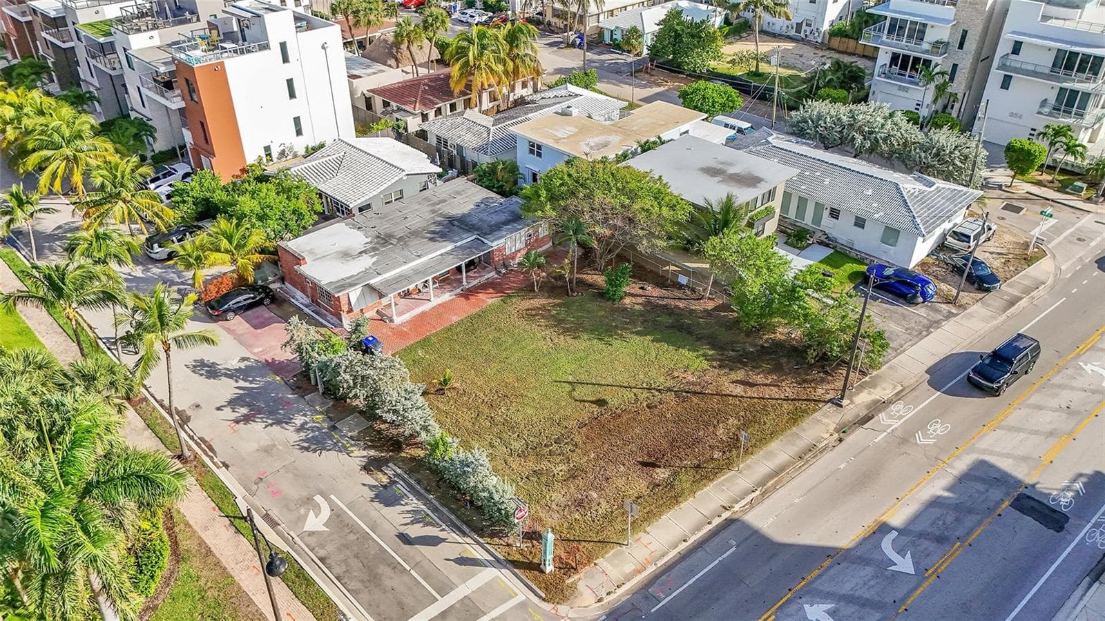 356 Balboa Street, Hollywood FL 33019 photo 3