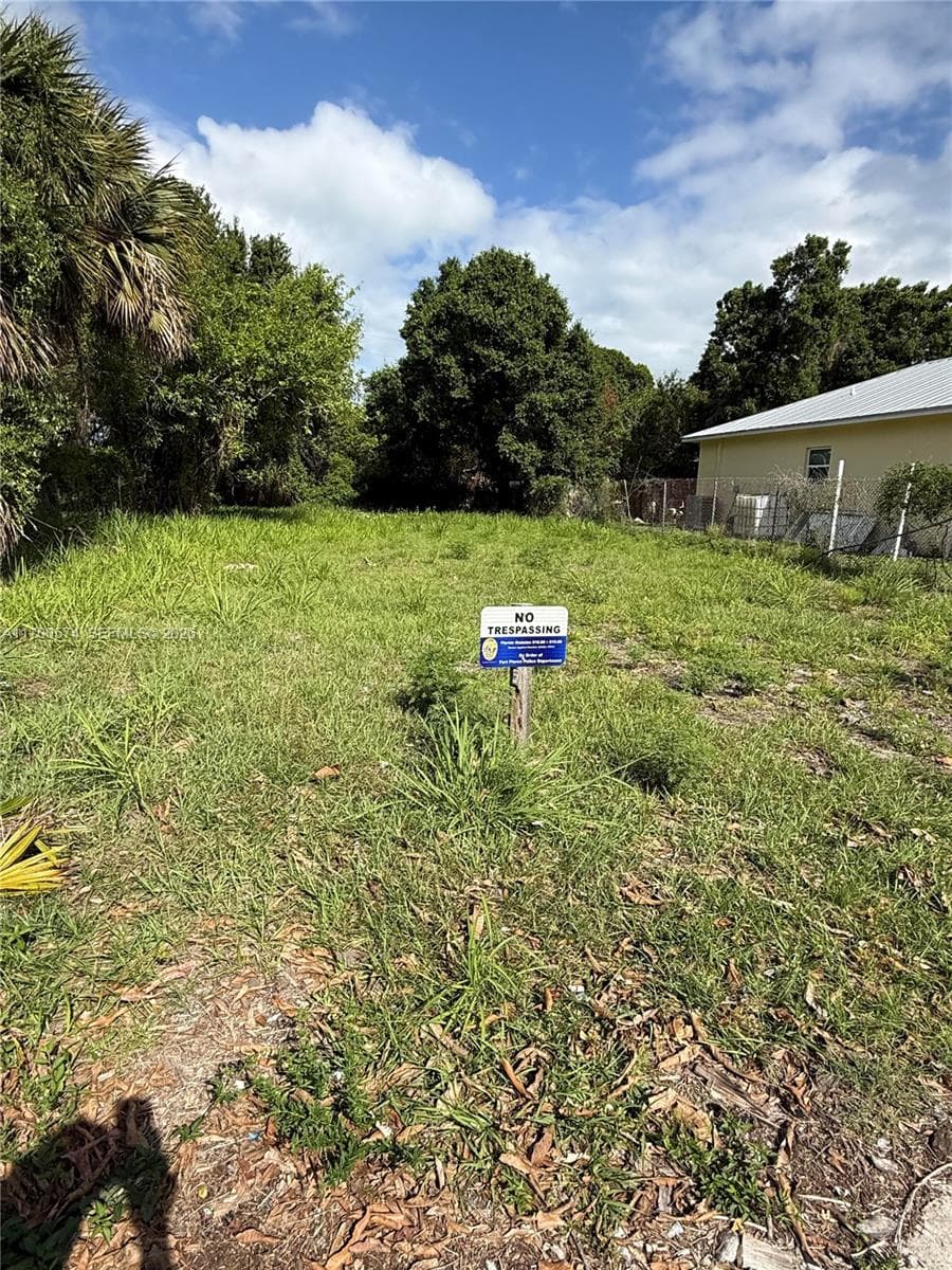 712 N 22nd St, Fort Pierce FL 34950
