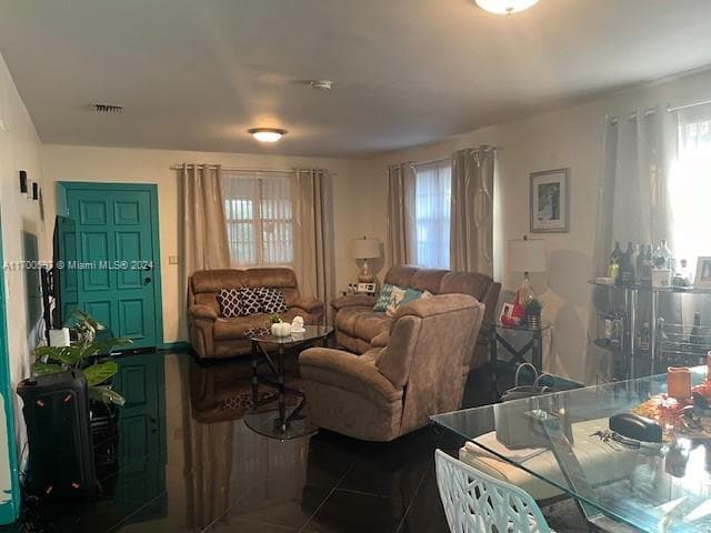161 NW 35th St, Miami FL 33127 photo 5