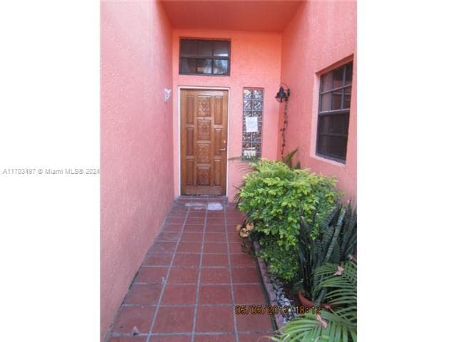 20820 San Simeon Way # G, Miami FL 33179 photo 2