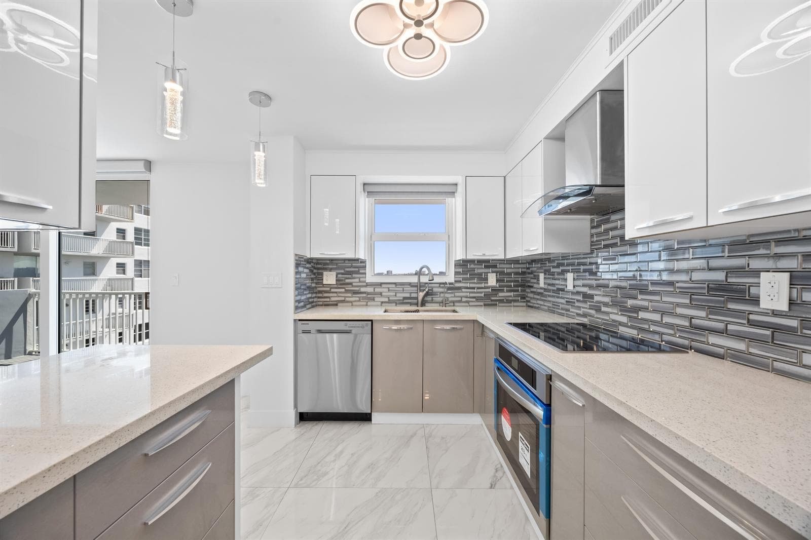 137 Golden Isles Drive # 914, Hallandale Beach FL 33009 photo 2