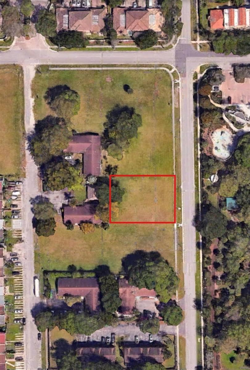 3701 NW 90th Terrace, Sunrise FL 33351 photo 2