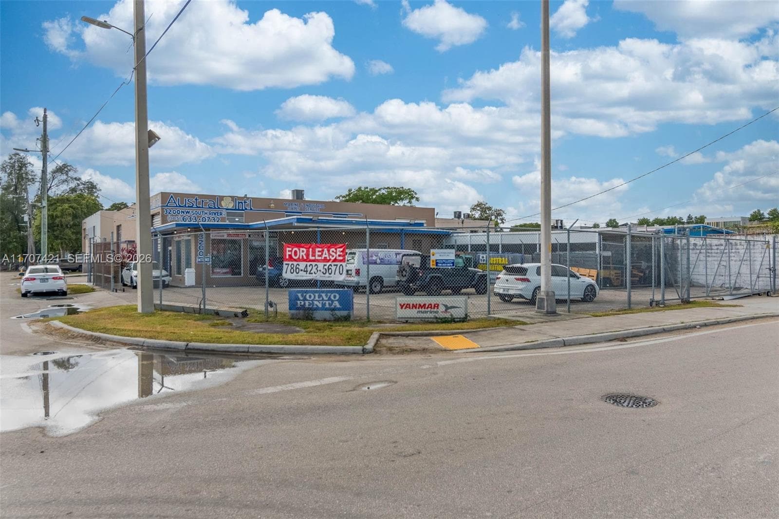 3200 NW South River Dr, Miami FL 33142 photo 2