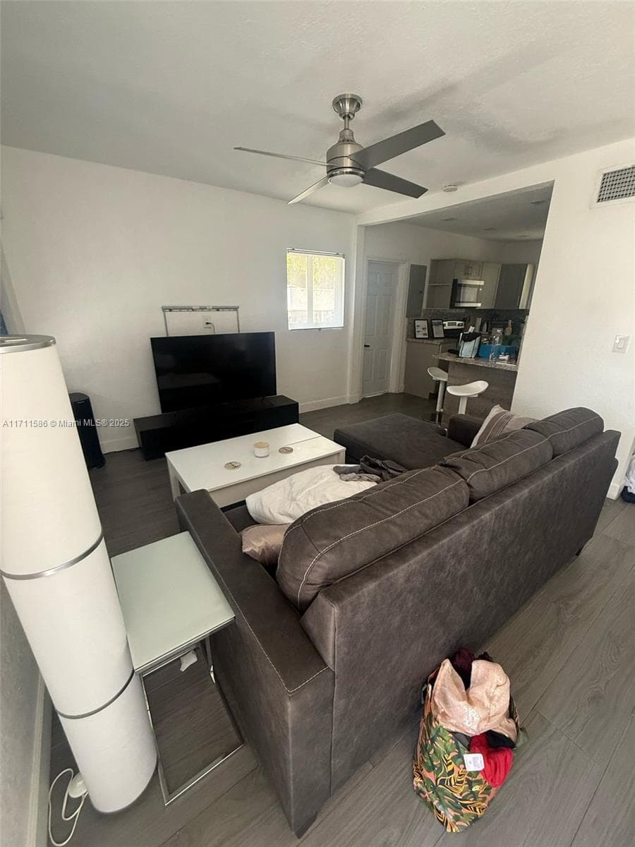 241 NW 34th Ter, Miami FL 33127 photo 3
