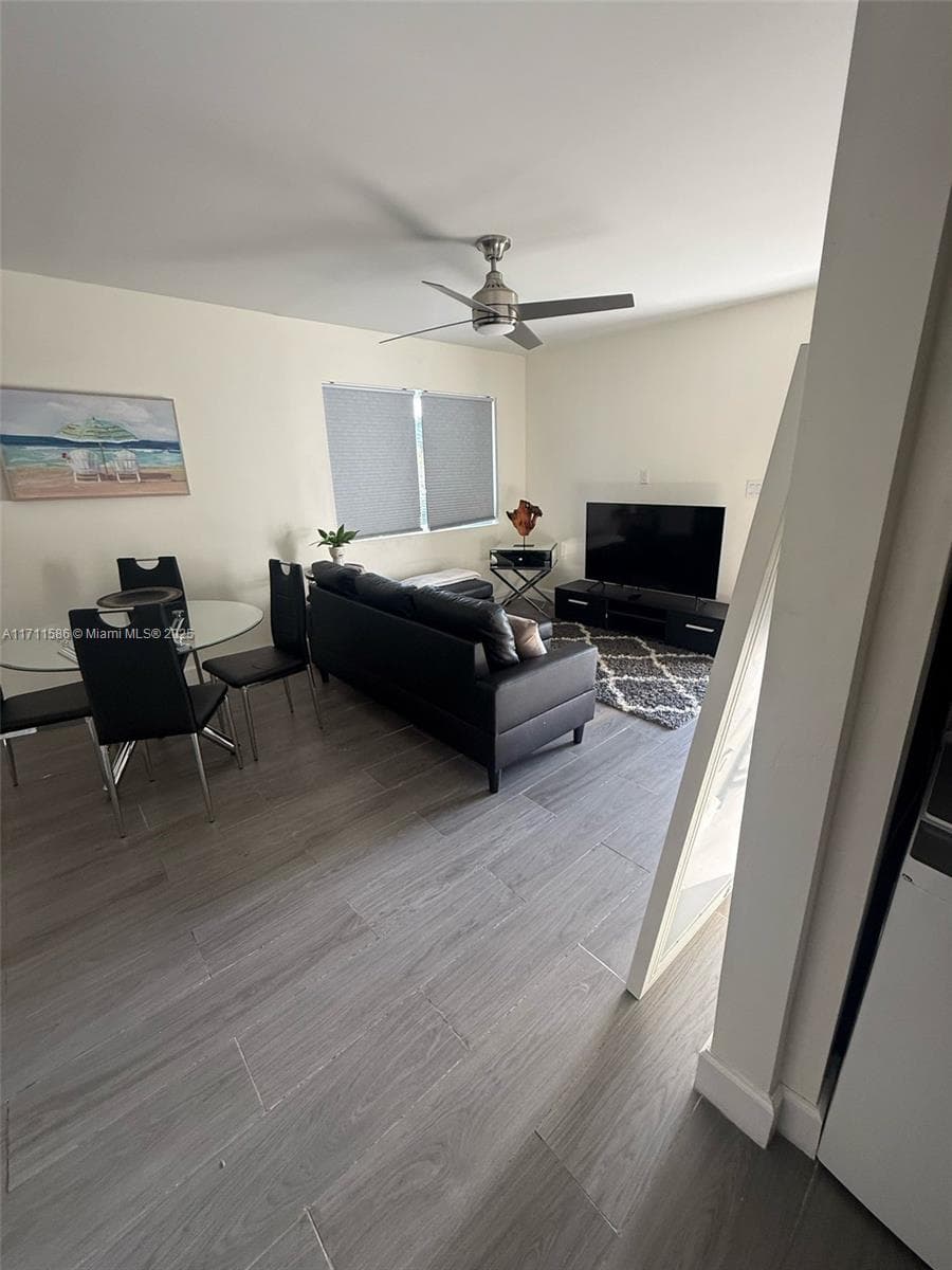 241 NW 34th Ter, Miami FL 33127 photo 5