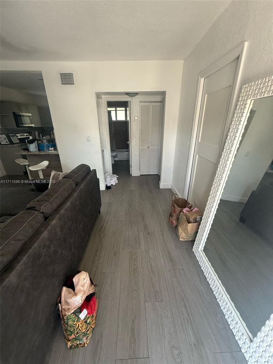 241 NW 34th Ter, Miami FL 33127 photo 4