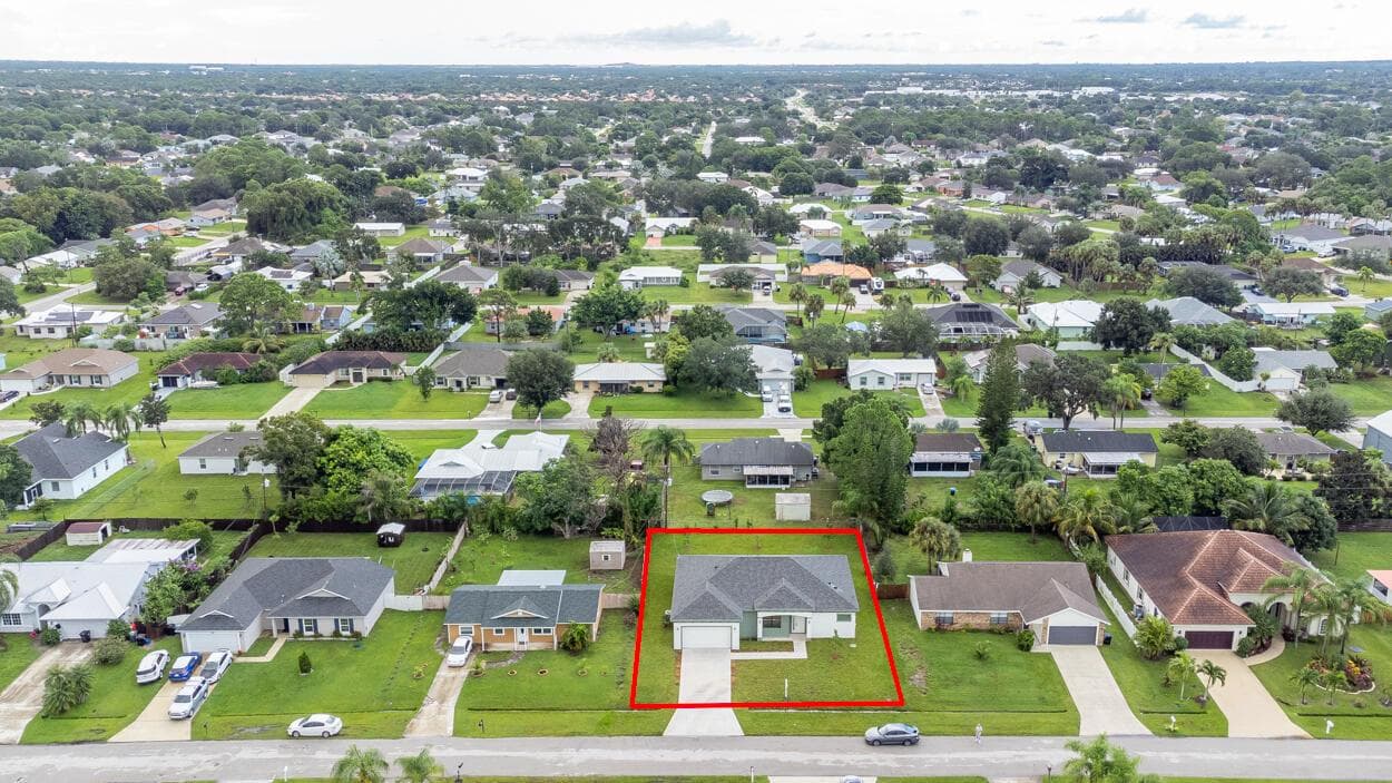 1143 SW Estaugh Avenue, Port St. Lucie FL 34953 photo 5