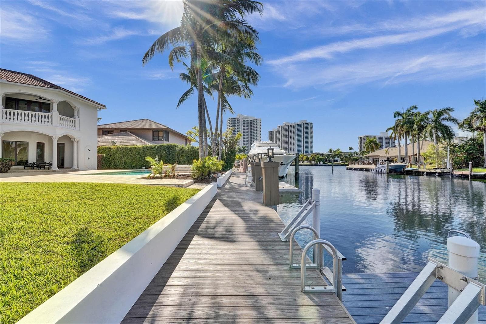 642 Palm Drive, Hallandale Beach FL 33009 photo 3