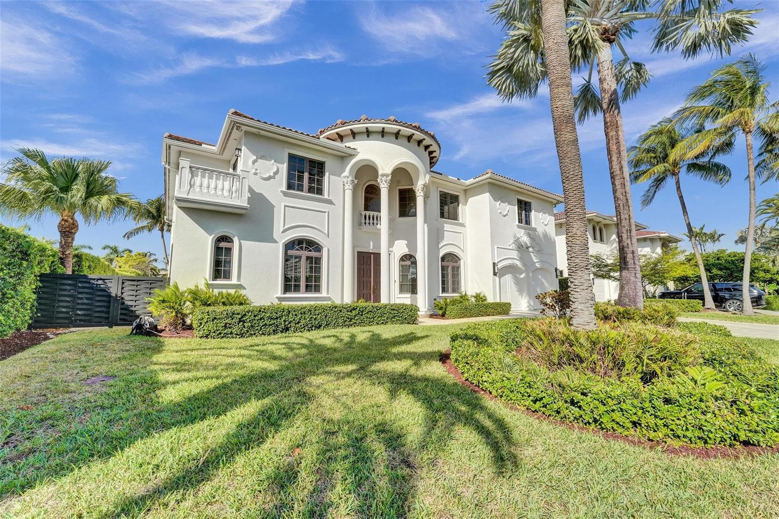 642 Palm Drive, Hallandale Beach FL 33009 photo 4