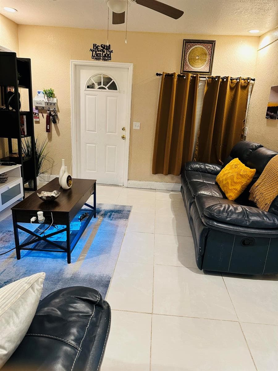 833 Briggs Street Street, West Palm Beach FL 33405 photo 3