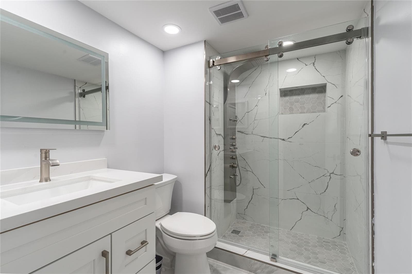 9523 S Hollybrook Lake Drive # 102, Pembroke Pines FL 33025 photo 4
