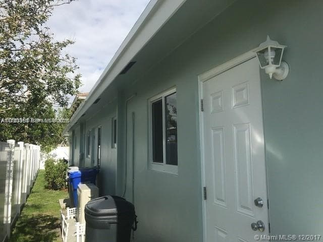 1231 NE 23rd Ave, Pompano Beach FL 33062 photo 3