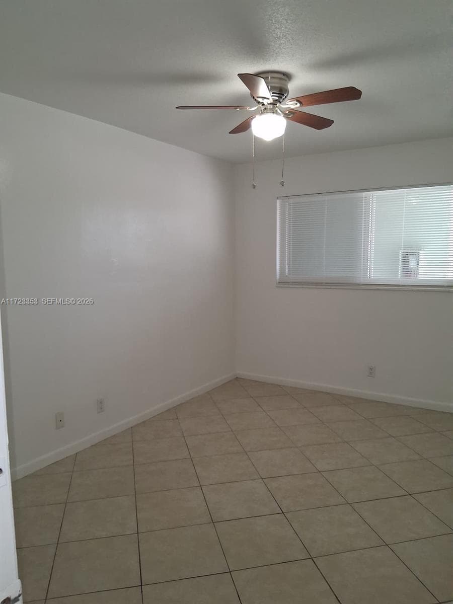 1231 NE 23rd Ave, Pompano Beach FL 33062 photo 4
