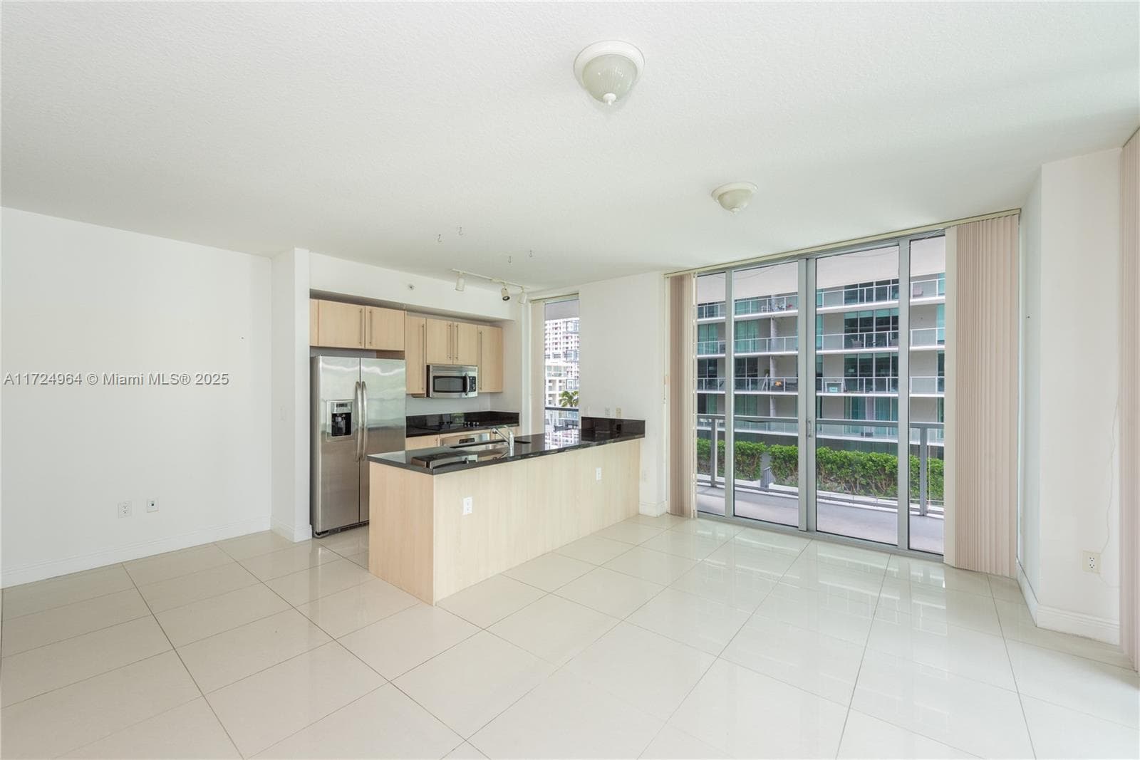 79 SW 12th St, Miami FL 33130 photo 5