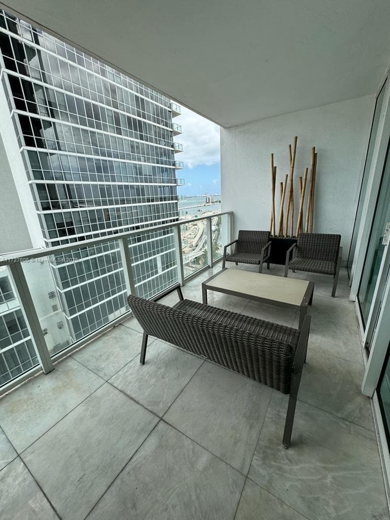 1040 Biscayne Blvd # 1505, Miami FL 33132 photo 3