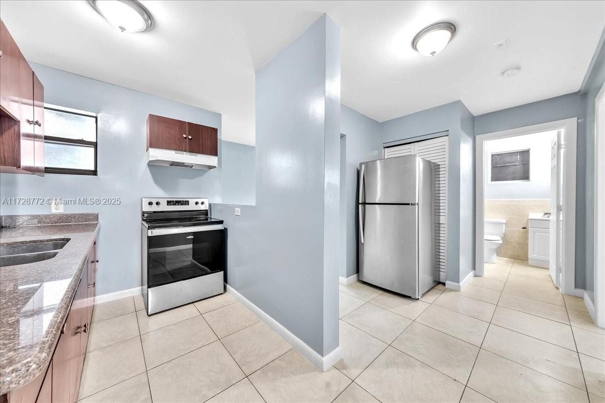 365 NW 8th St # 211, Miami FL 33136