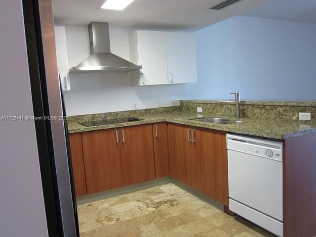 170 SE 14th St # 2306, Miami FL 33131 photo 2