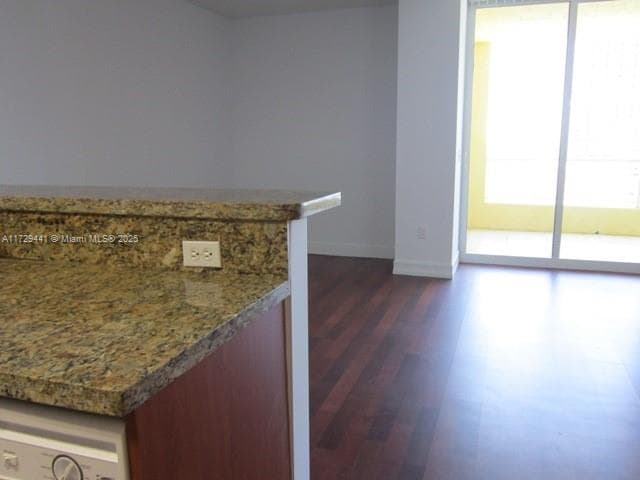 170 SE 14th St # 2306, Miami FL 33131 photo 4