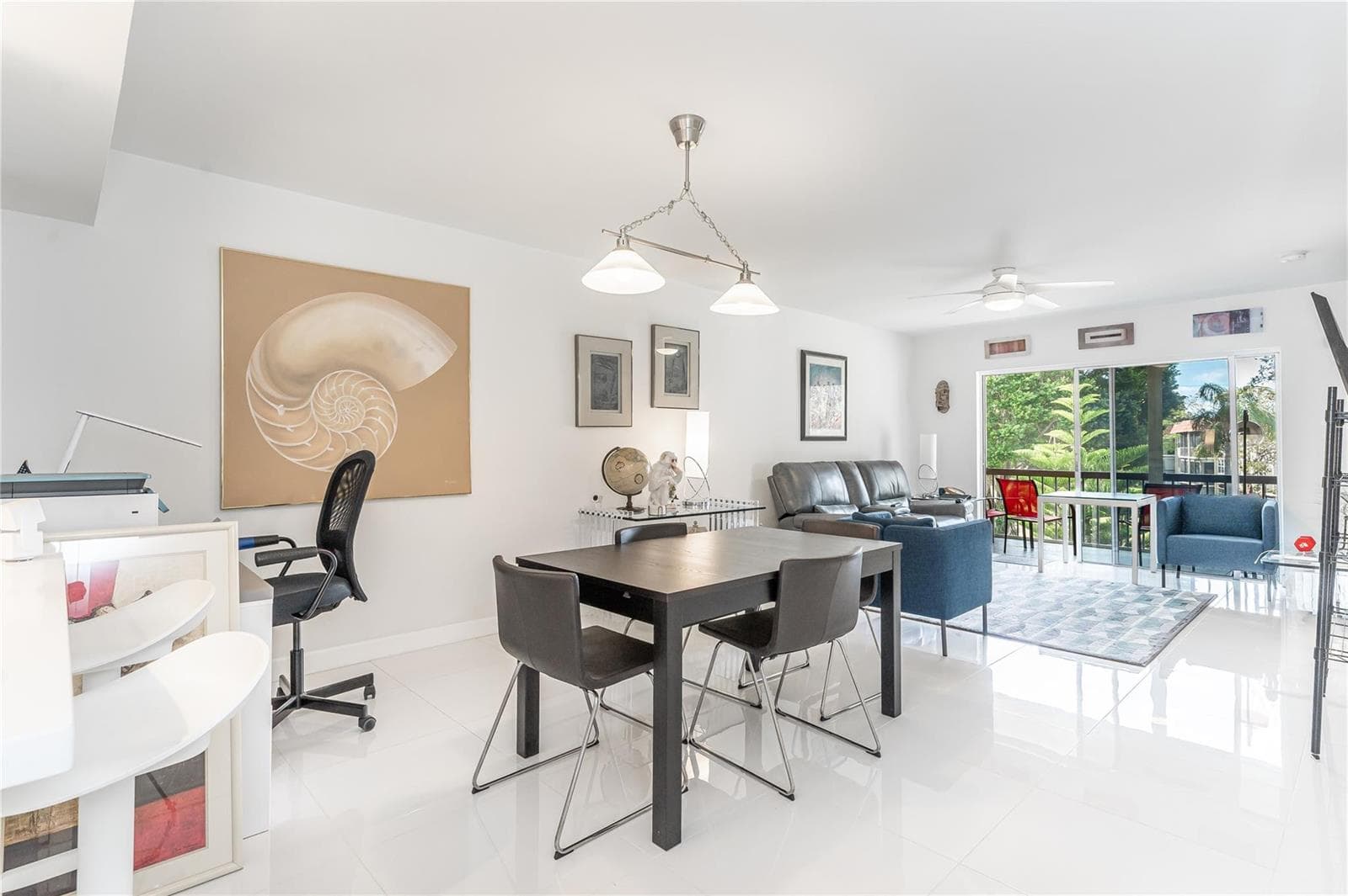 811 S Hollybrook Drive # 301, Pembroke Pines FL 33025 photo 2