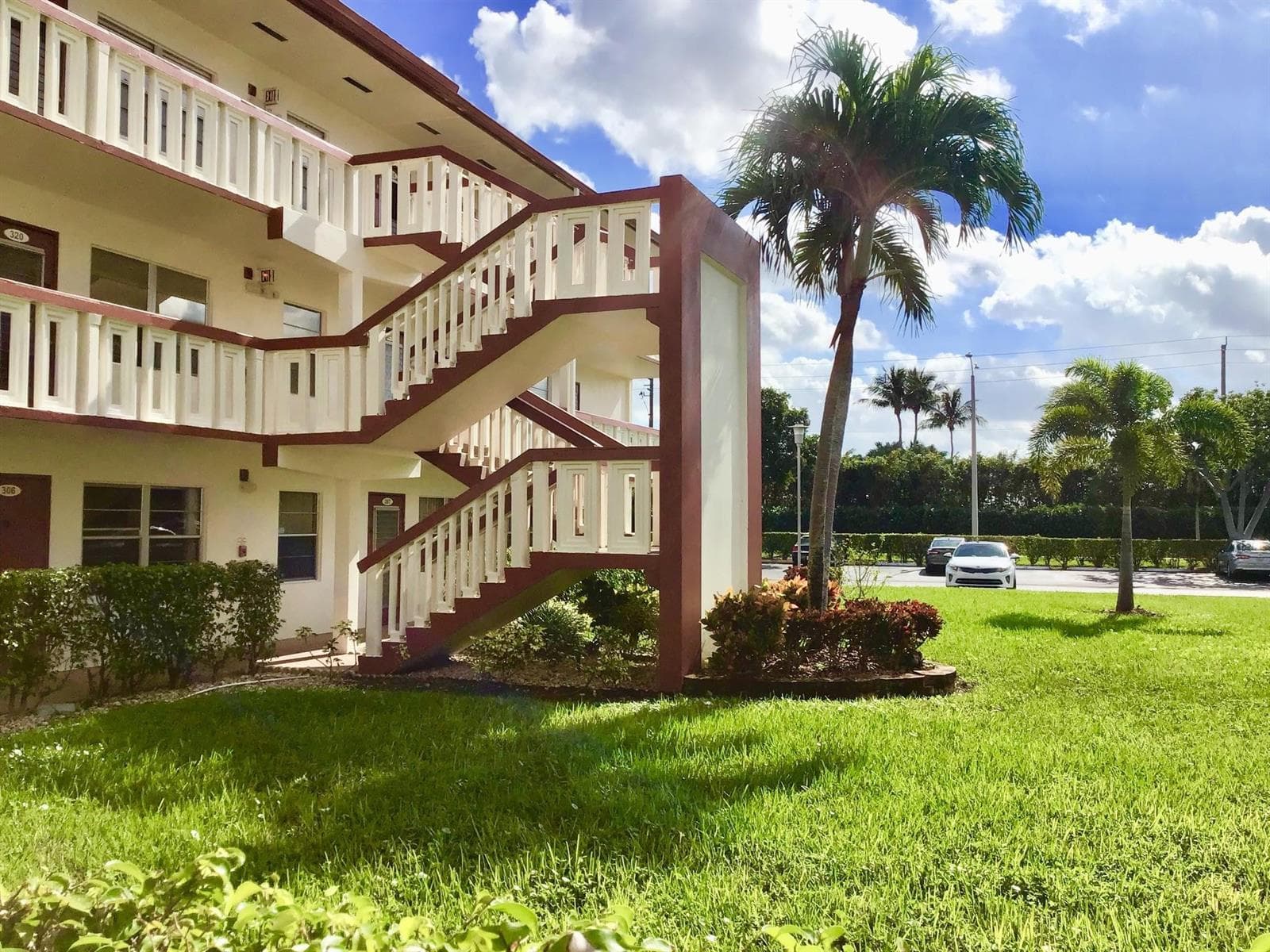 308 Brighton H # 308, Boca Raton FL 33434 photo 2